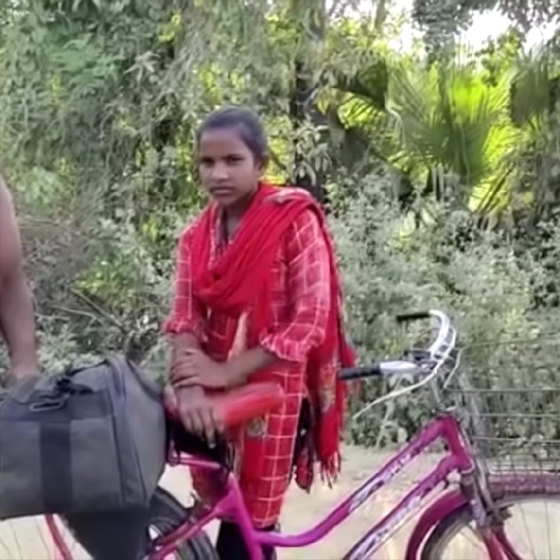 Lionhearted Girl Bikes Dad Across India Inspiring a Nation