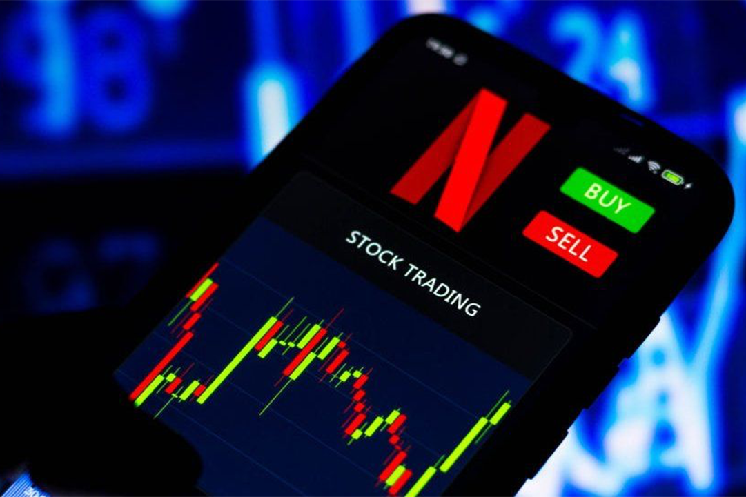 Former Netflix staffers charged for making $3m from insider trading